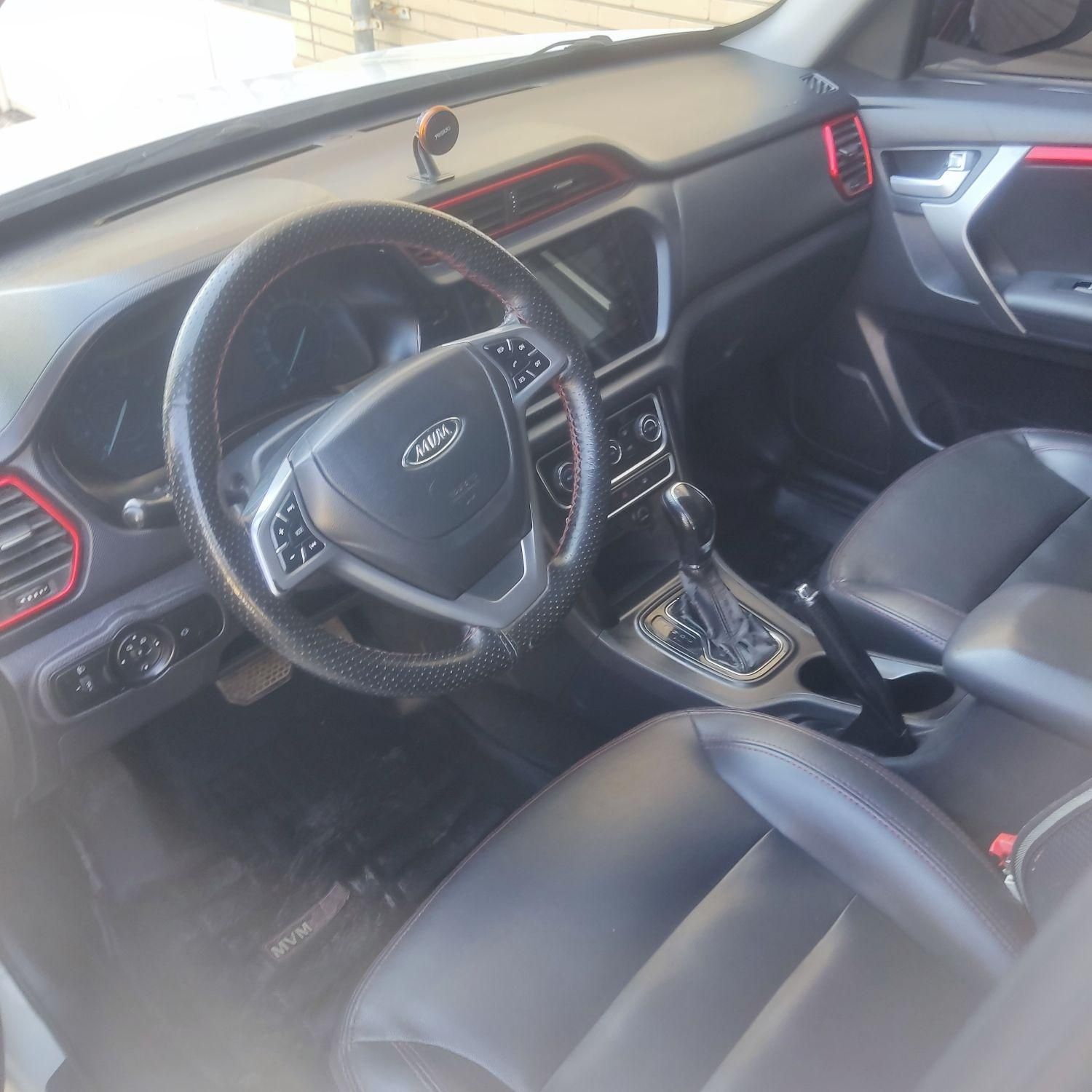 ام وی ام X33 S اتوماتیک اسپرت - 1399