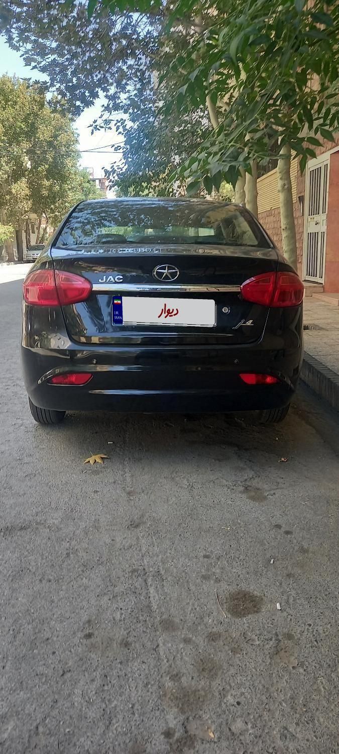 خودرو جک، J4 آگهی ann_19850528