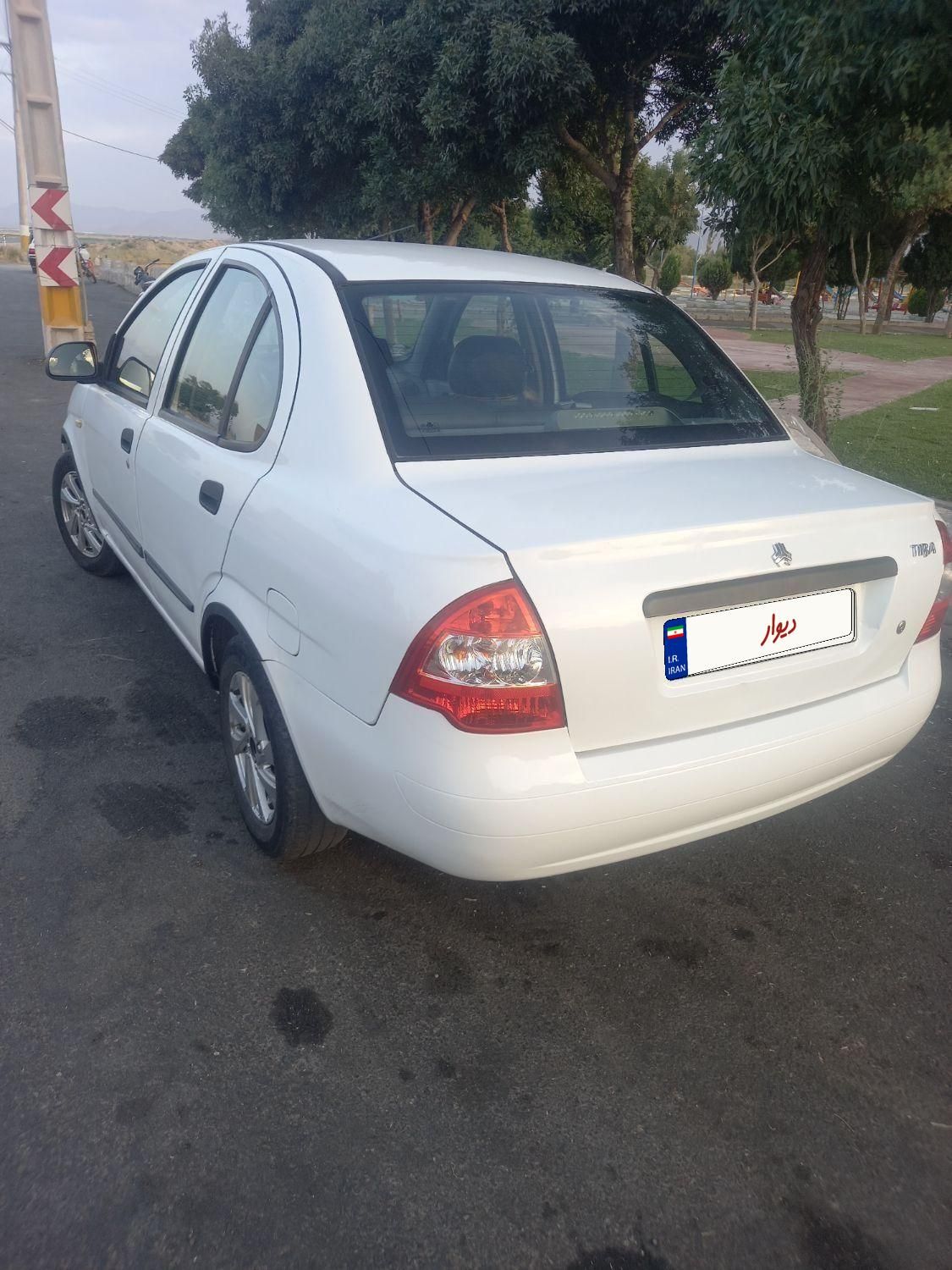 تیبا صندوق دار SX - 1398