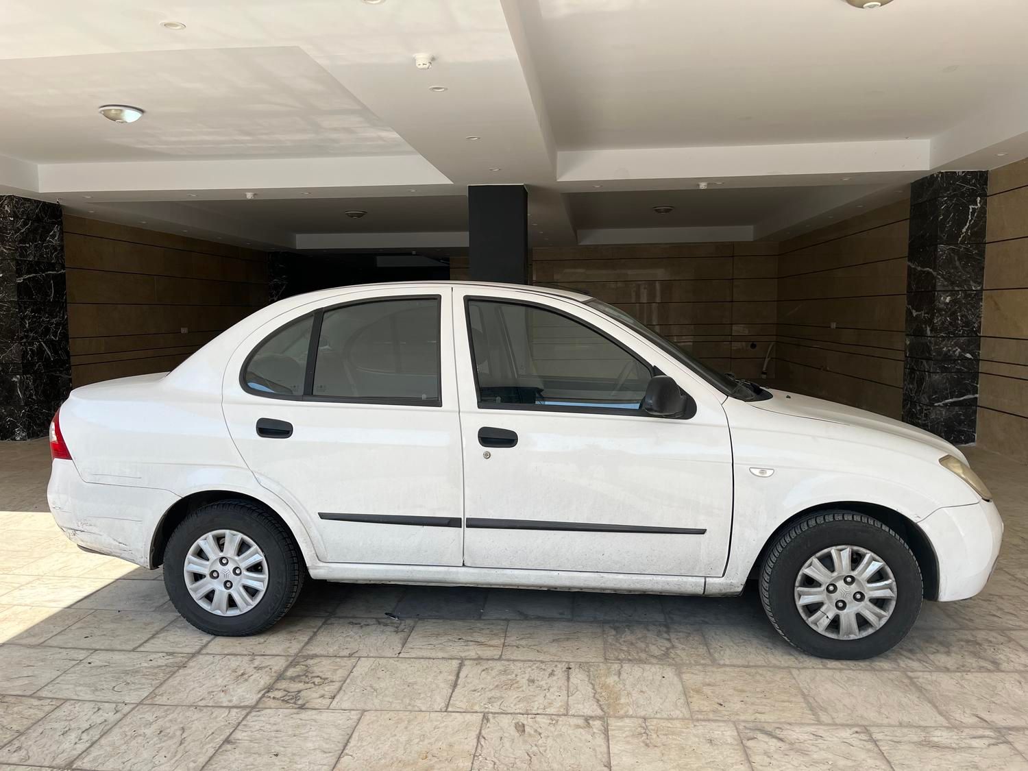تیبا صندوق دار SX - 1395
