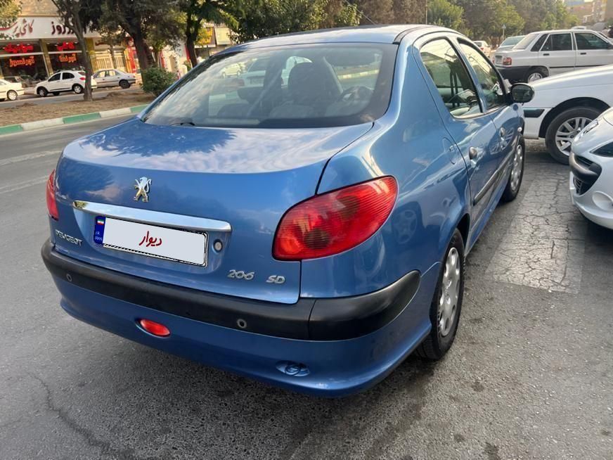 پژو ۲۰۶ صندوق دار v8 - 1396