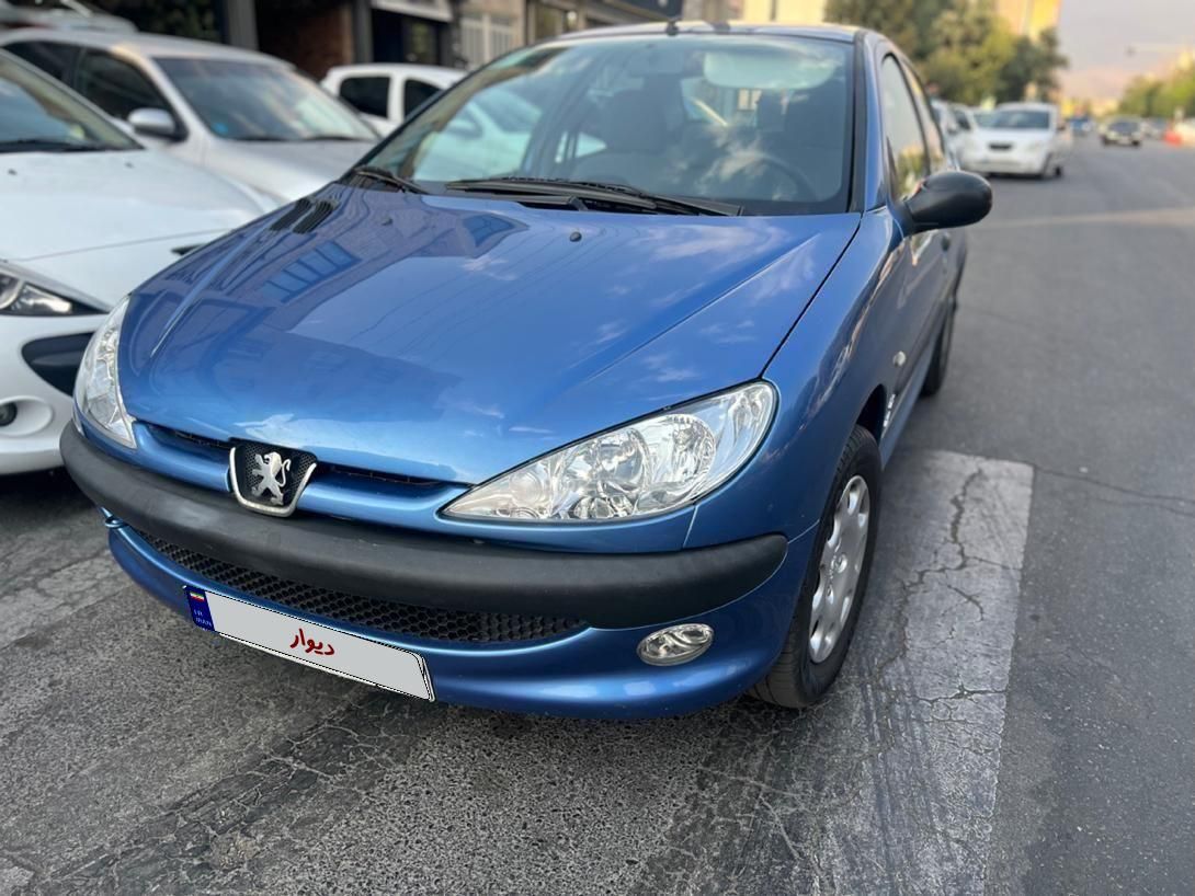 پژو ۲۰۶ صندوق دار v8 - 1396