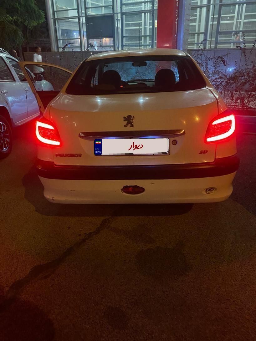 پژو ۲۰۶ صندوق دار v20 - 1389