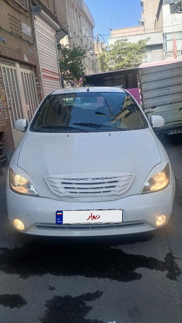تیبا صندوق دار SX - 1392