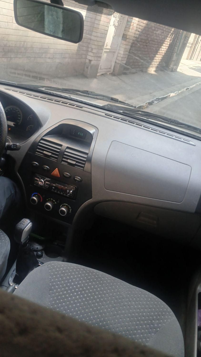 تیبا صندوق دار SX - 1392