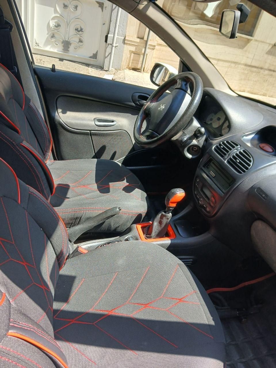 پژو ۲۰۶ صندوق دار v8 - 1390