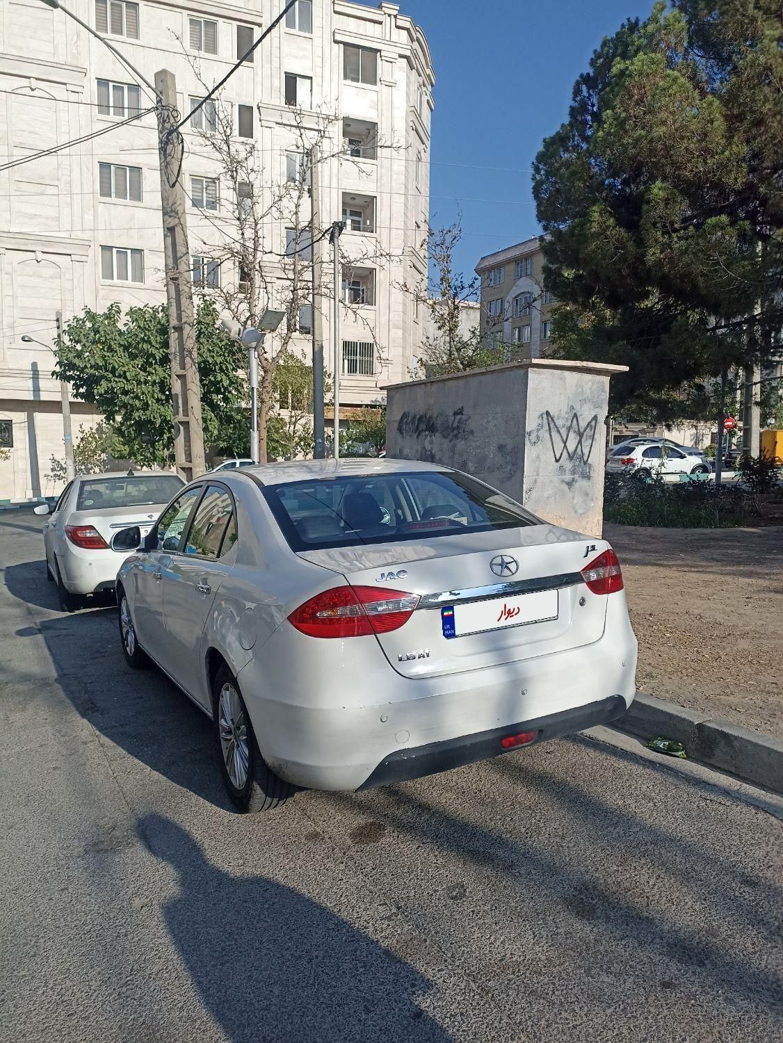 جک J5 اتوماتیک - 1394