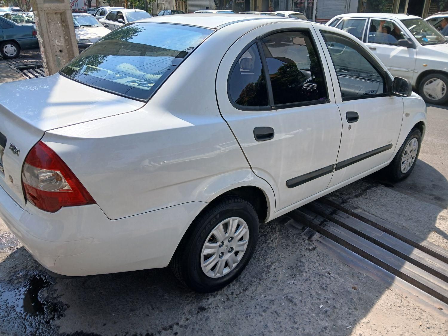 تیبا صندوق دار SX - 1392