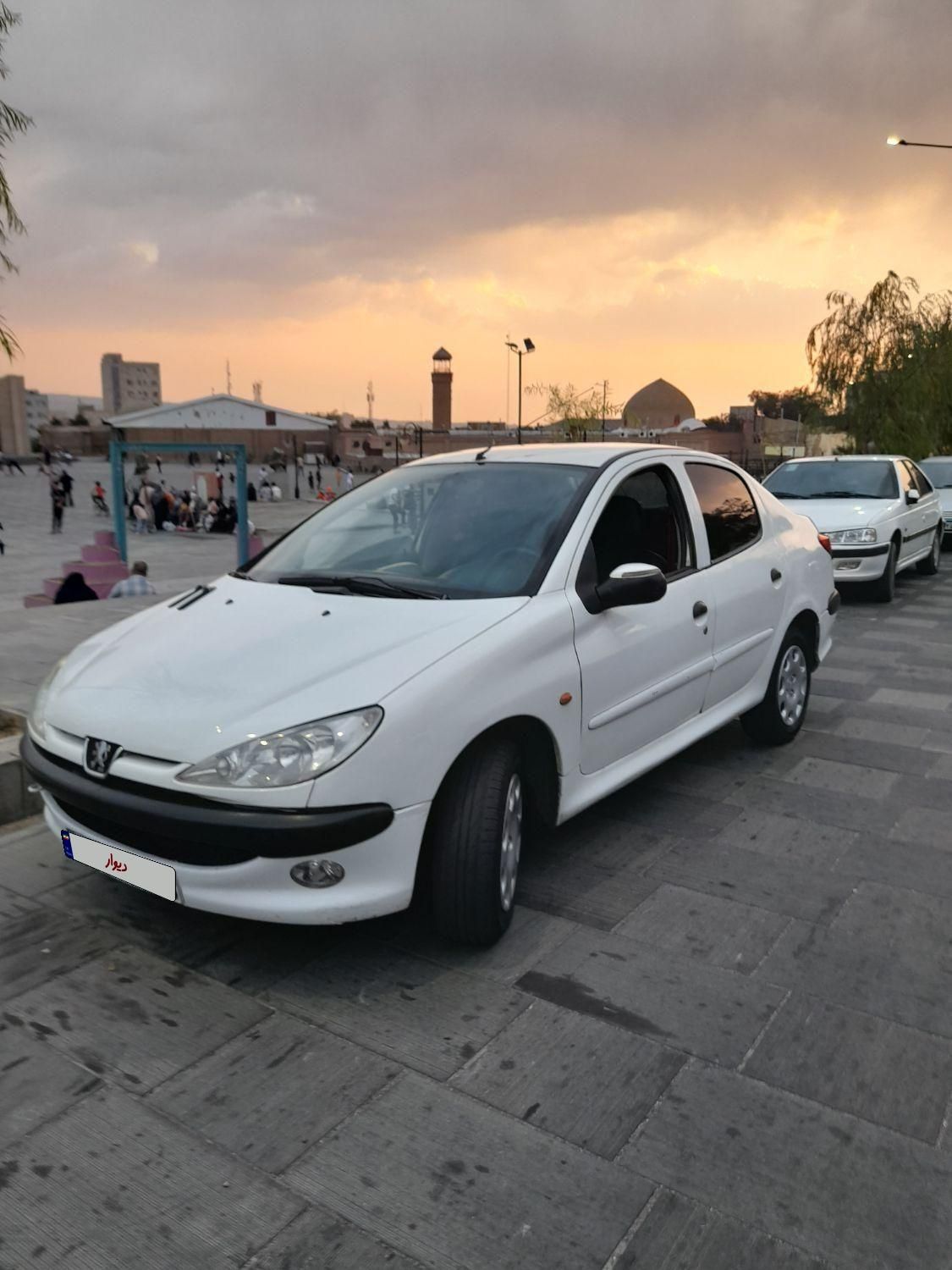 پژو ۲۰۶ صندوق دار v8 - 1389