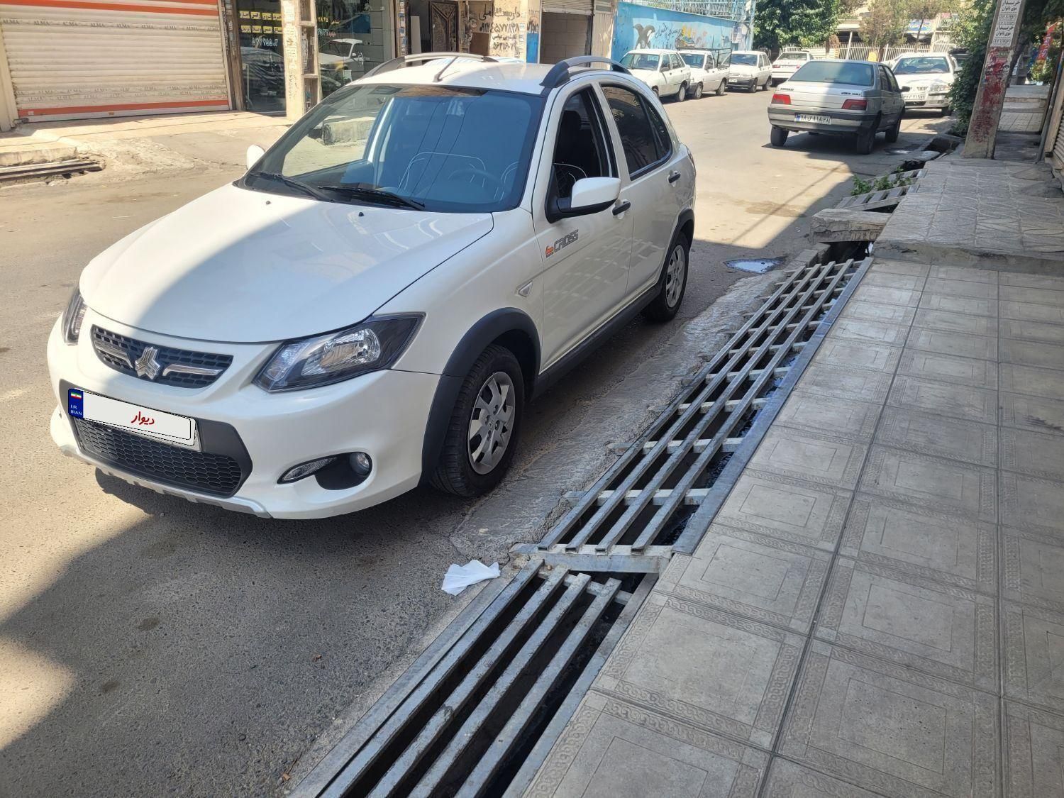 خودرو کوییک، معمولی آگهی ann_19851799