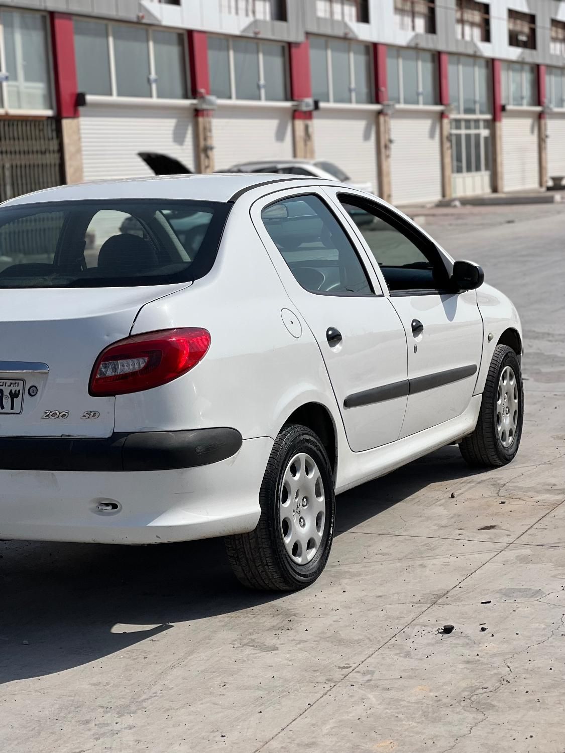 پژو ۲۰۶ صندوق دار v8 - 1395