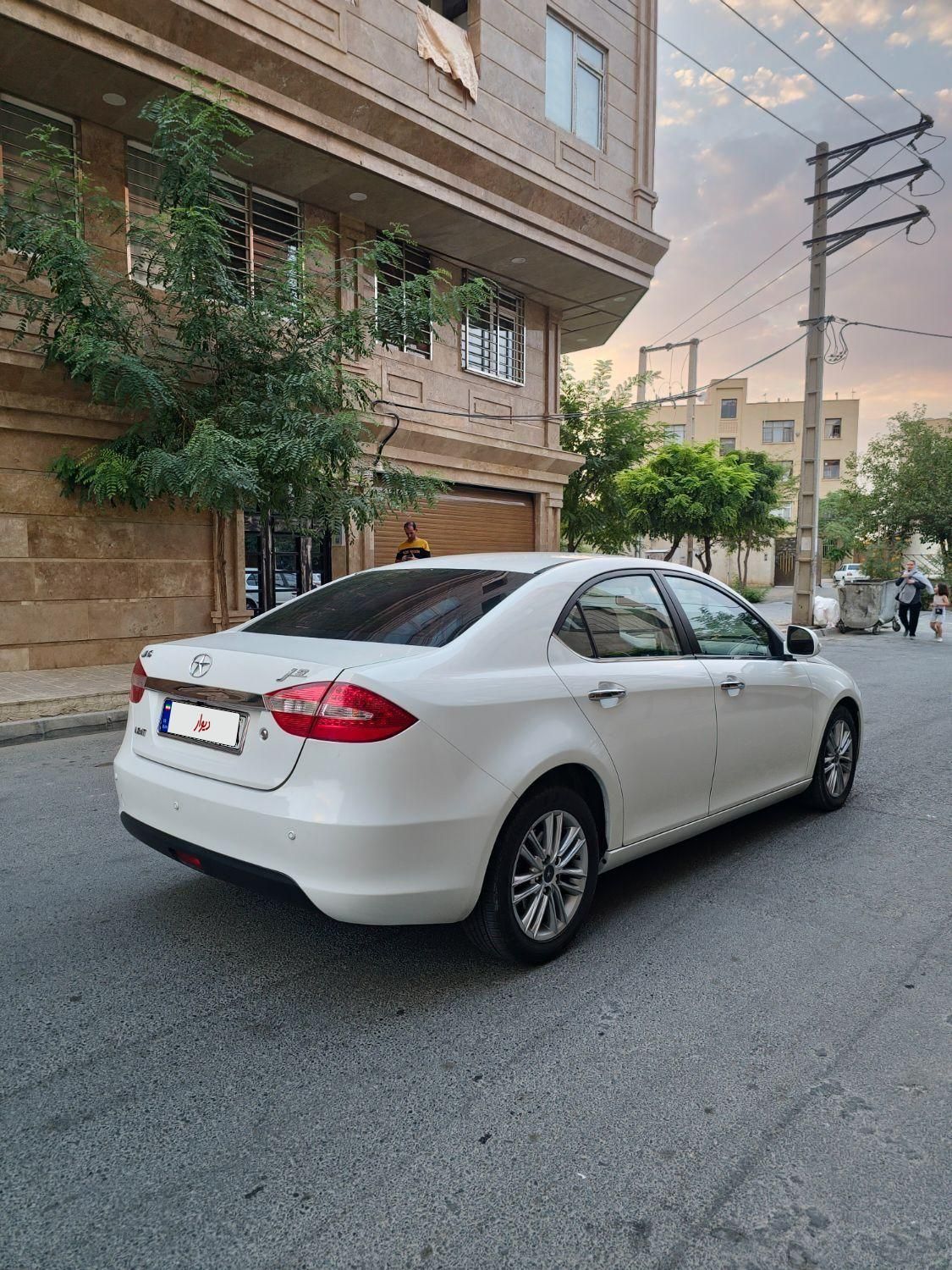 جک J5 اتوماتیک - 1396