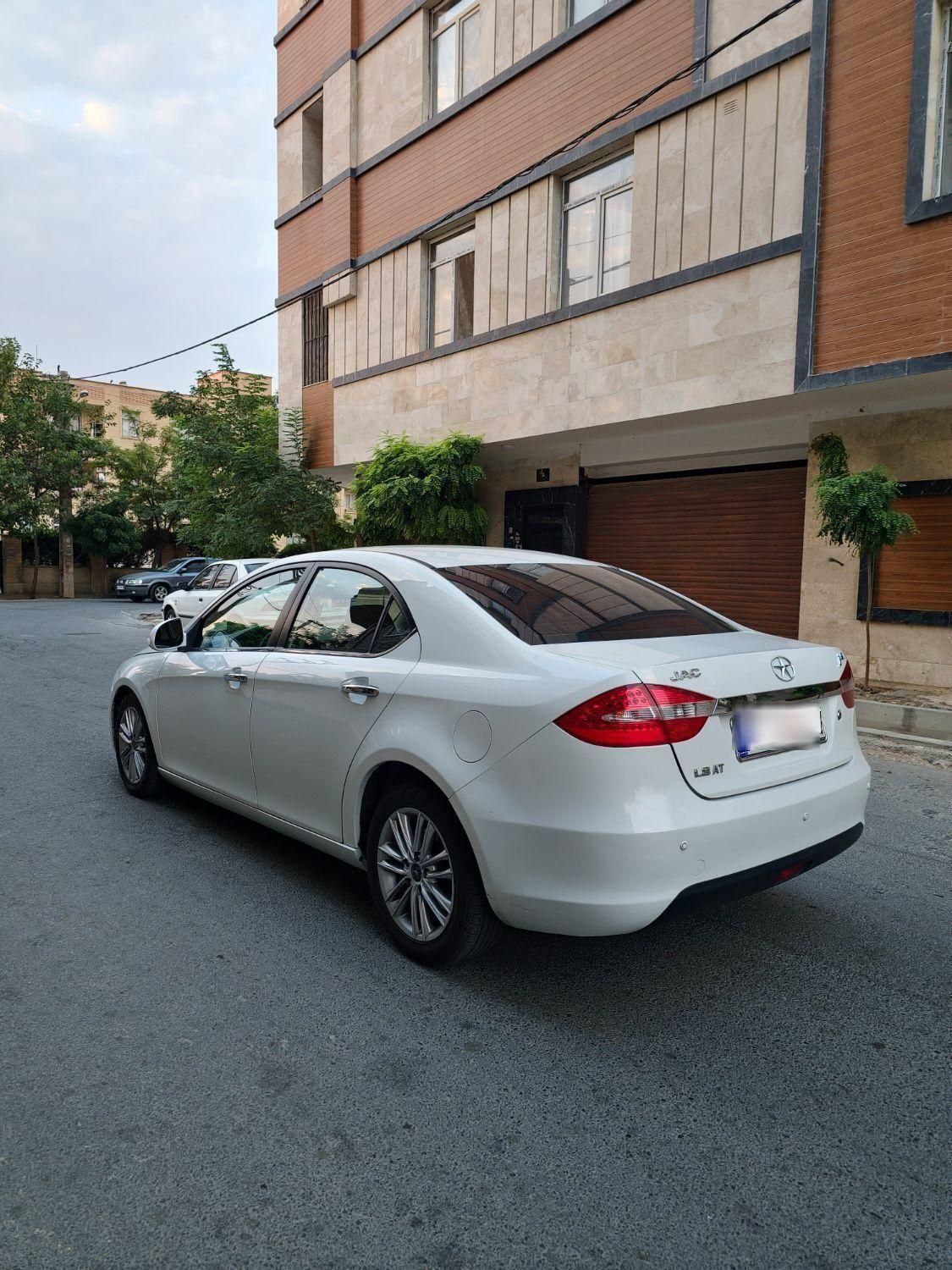 جک J5 اتوماتیک - 1396