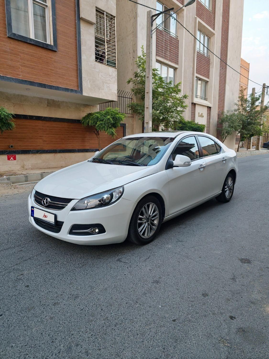 خودرو جک، J5 آگهی ann_19852385