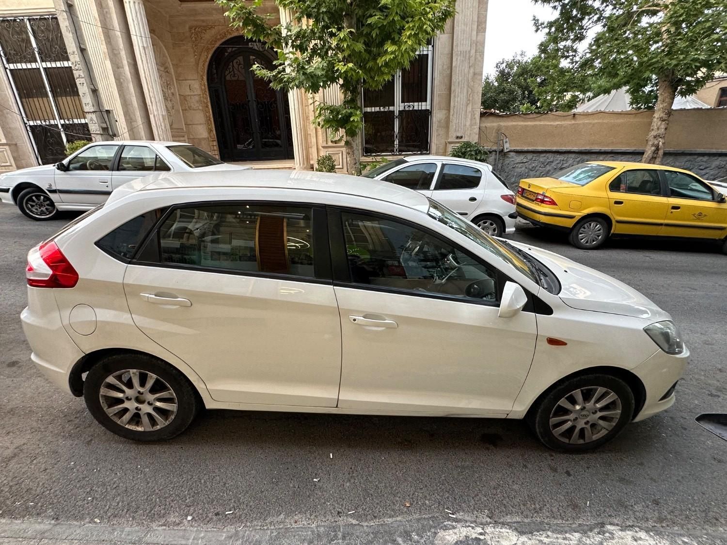 ام وی ام 315 هاچ بک ساده دنده ای - 1395
