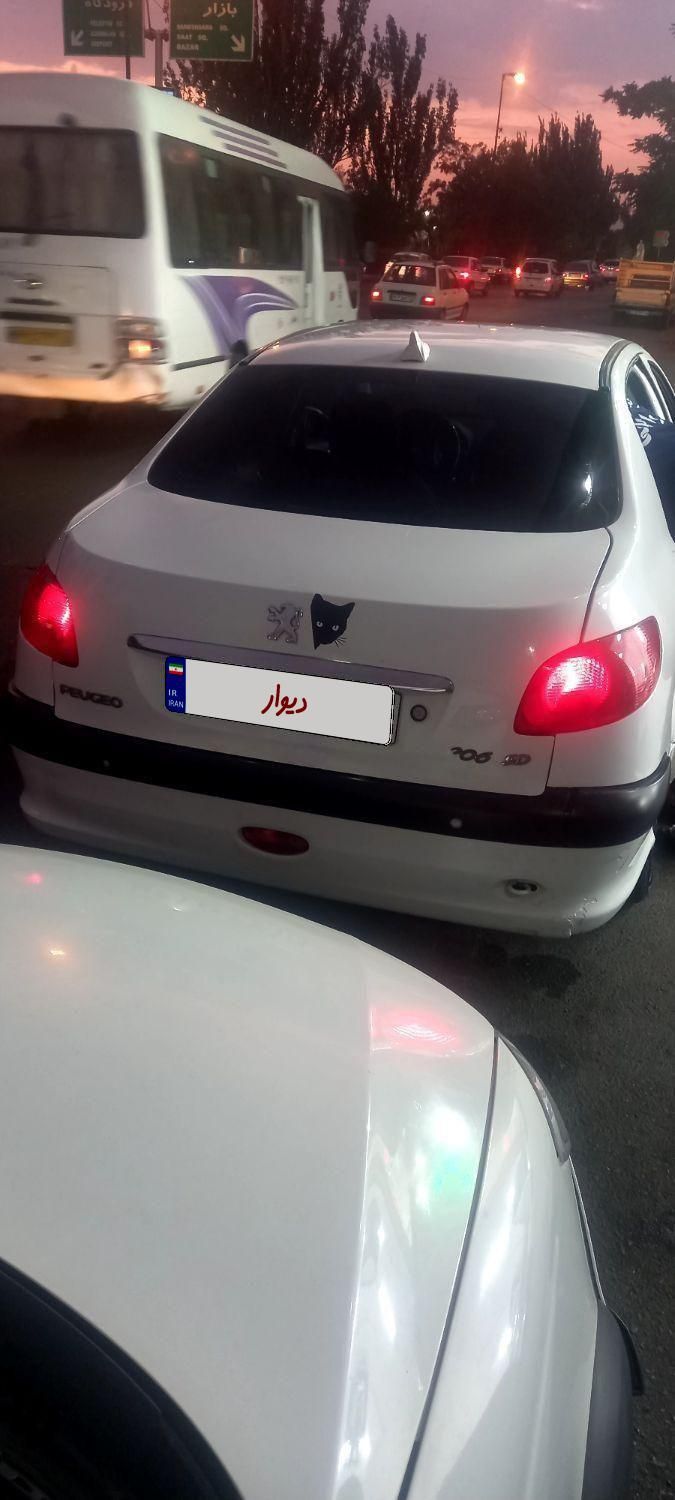 خودرو پژو، ۲۰۶ صندوق دار آگهی ann_19852790
