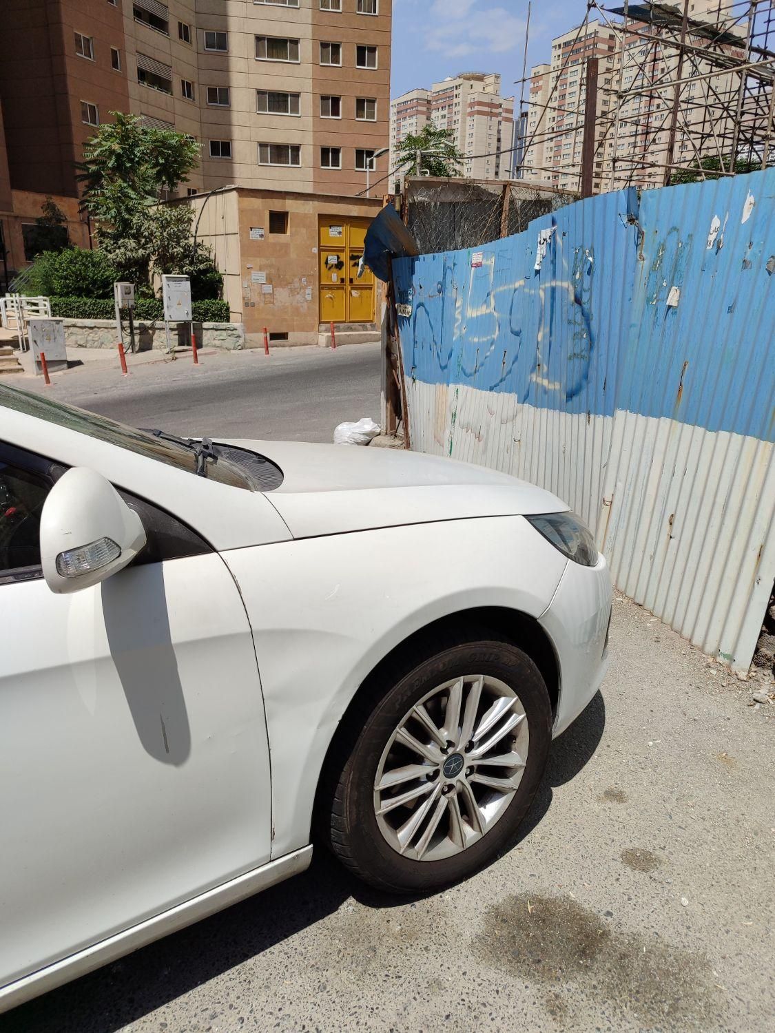 جک J5 اتوماتیک - 1393