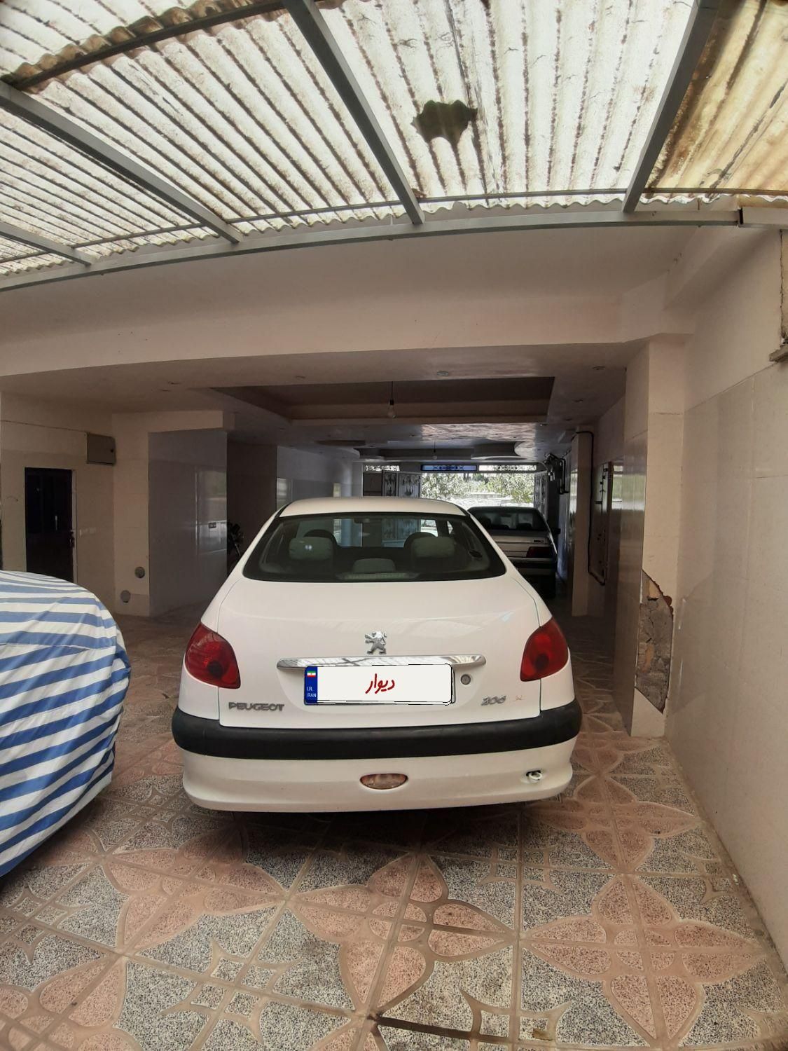 پژو ۲۰۶ صندوق دار v8 - 1391