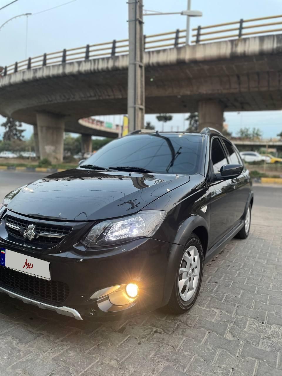 خودرو کوییک، معمولی آگهی ann_19853573