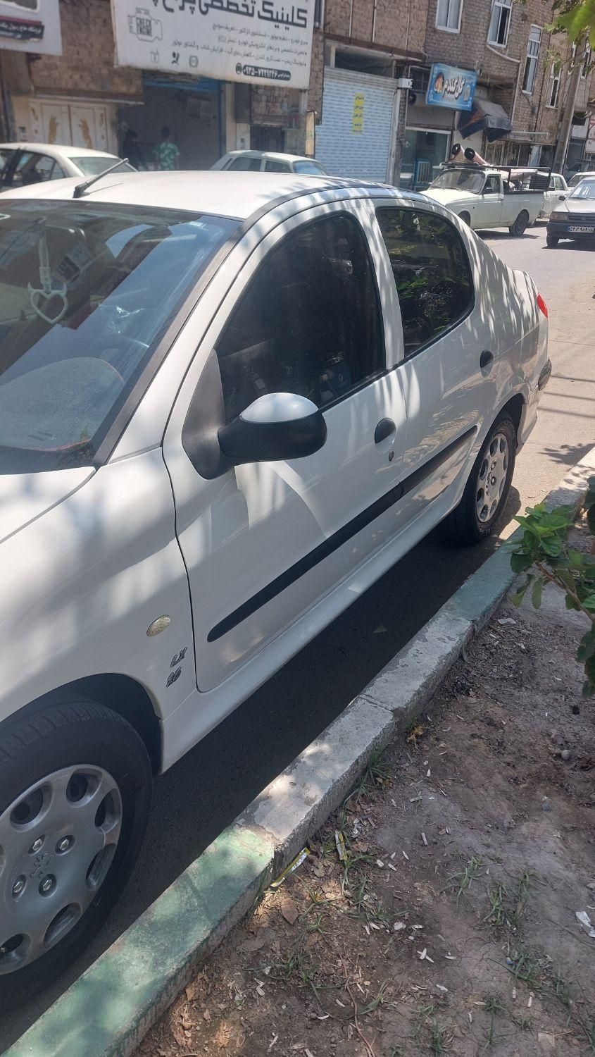 پژو ۲۰۶ صندوق دار v8 - 1398