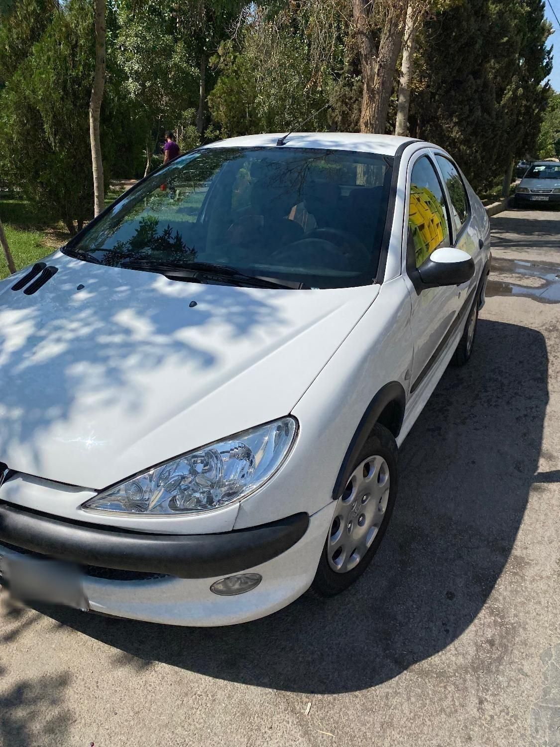 پژو ۲۰۶ صندوق دار v8 - 1395