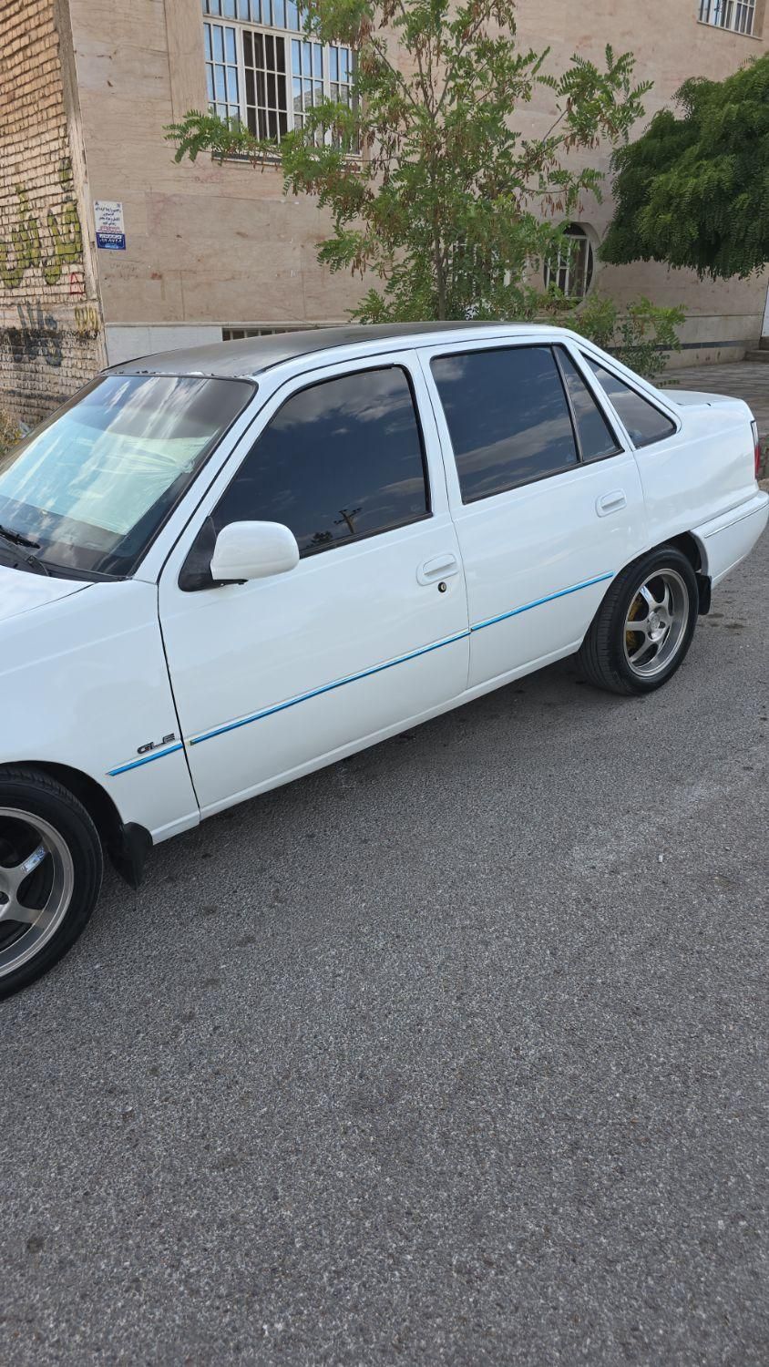 دوو سیلو سدان - 1380