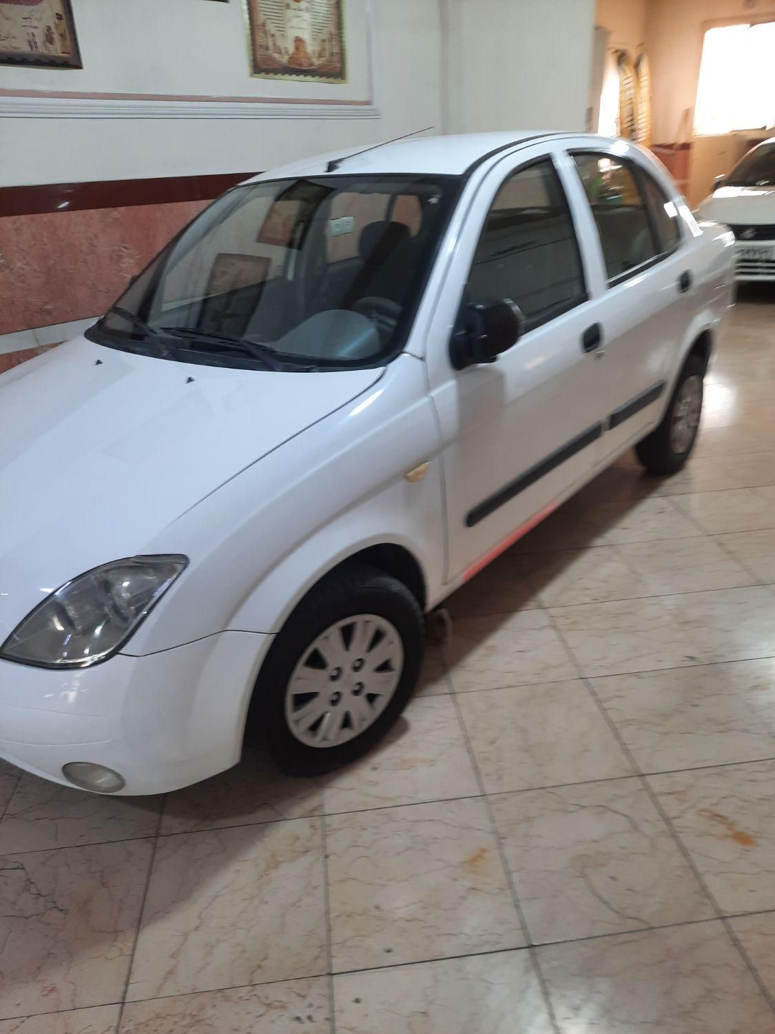 تیبا صندوق دار SX - 1396