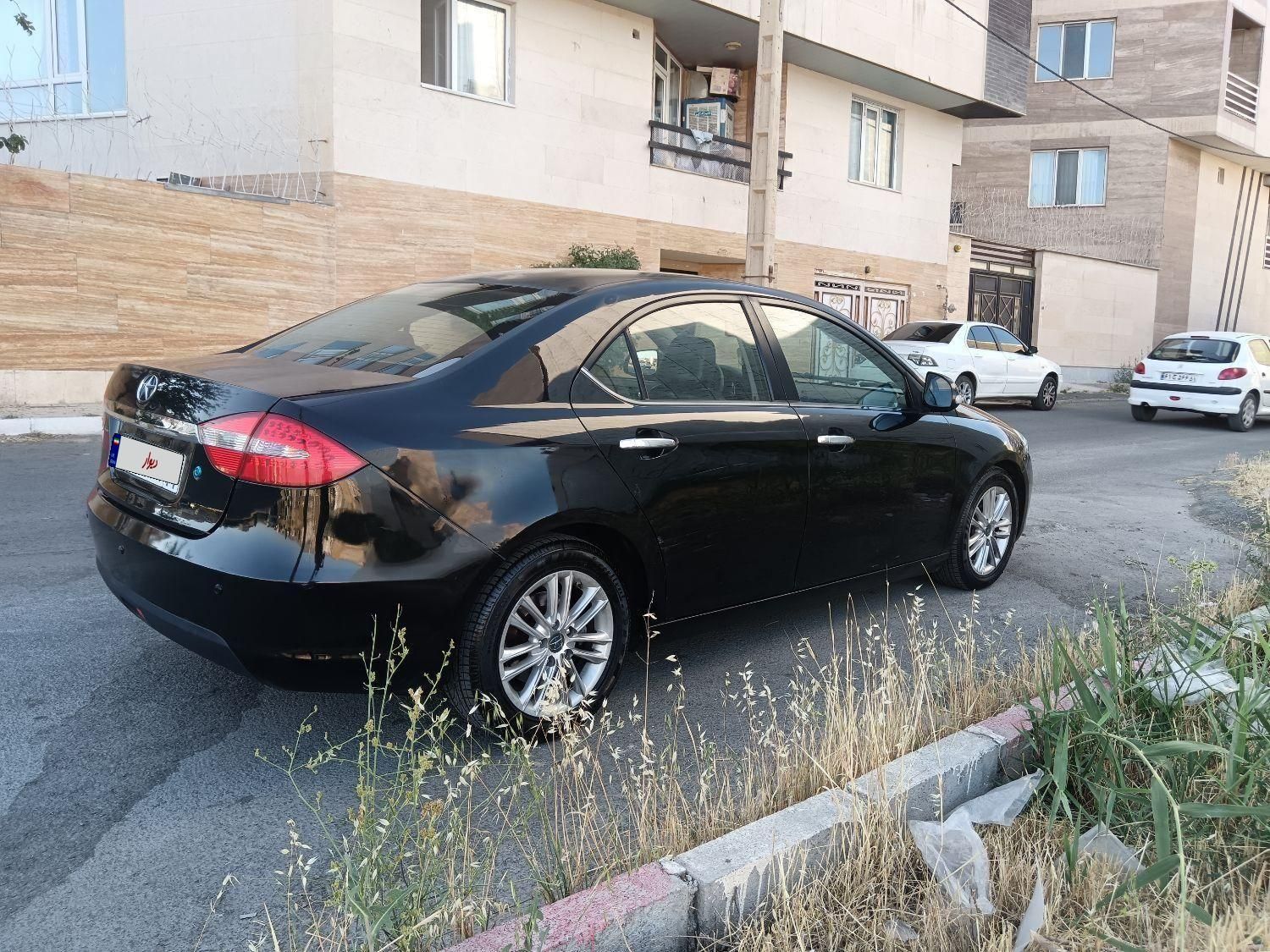جک J5 اتوماتیک - 1394
