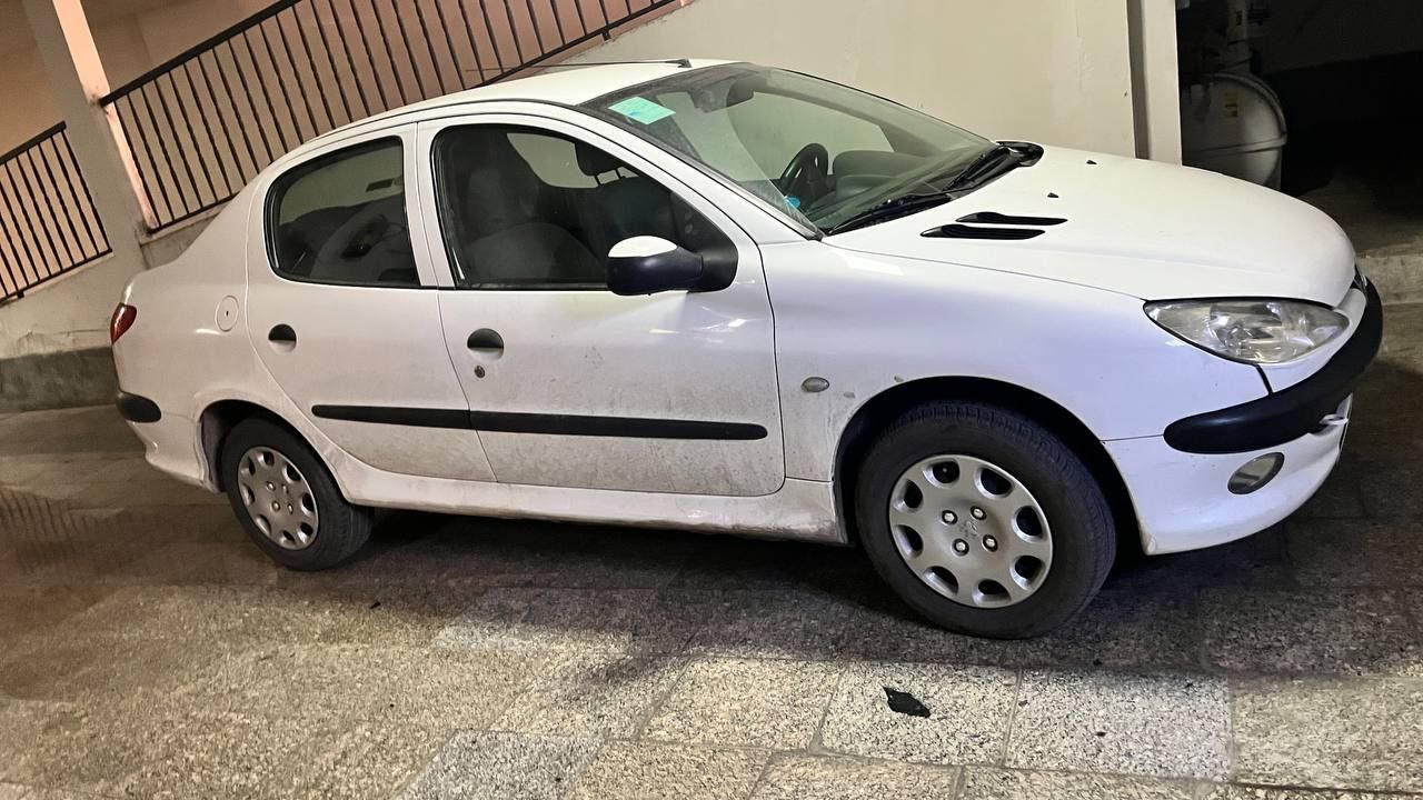 پژو ۲۰۶ صندوق دار v8 - 1398