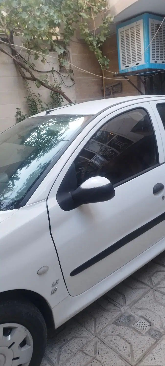 پژو ۲۰۶ صندوق دار v8 - 1398