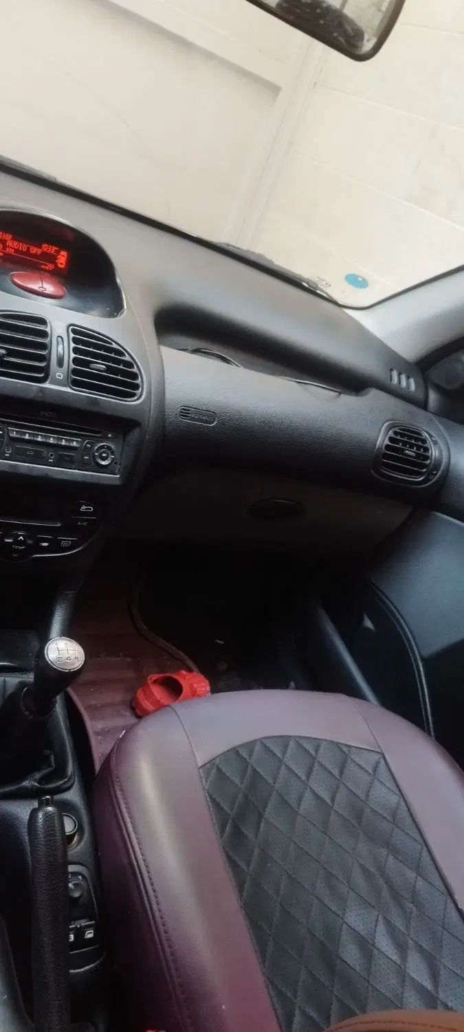 پژو ۲۰۶ صندوق دار v8 - 1398