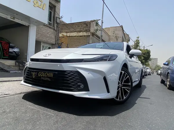 تویوتا کمری LE هیبرید - 2025