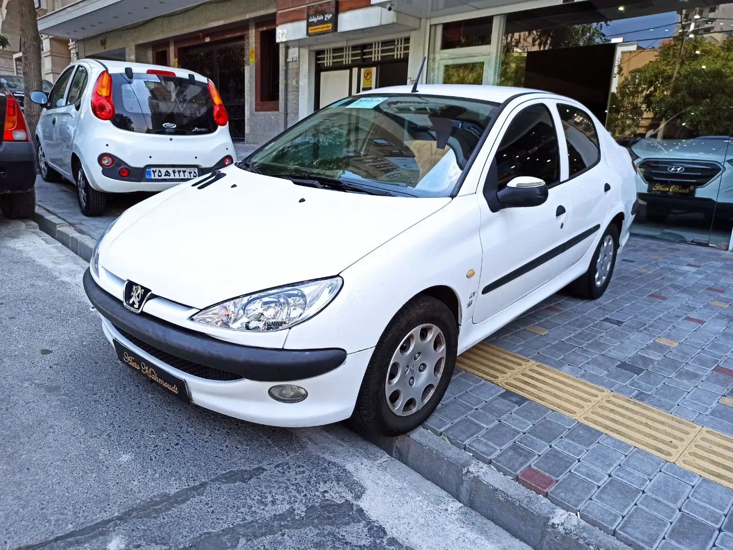 پژو ۲۰۶ صندوق دار v8 - 1396