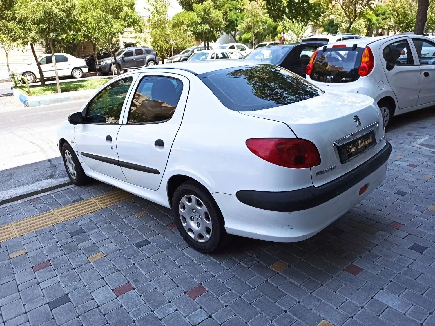 پژو ۲۰۶ صندوق دار v8 - 1396