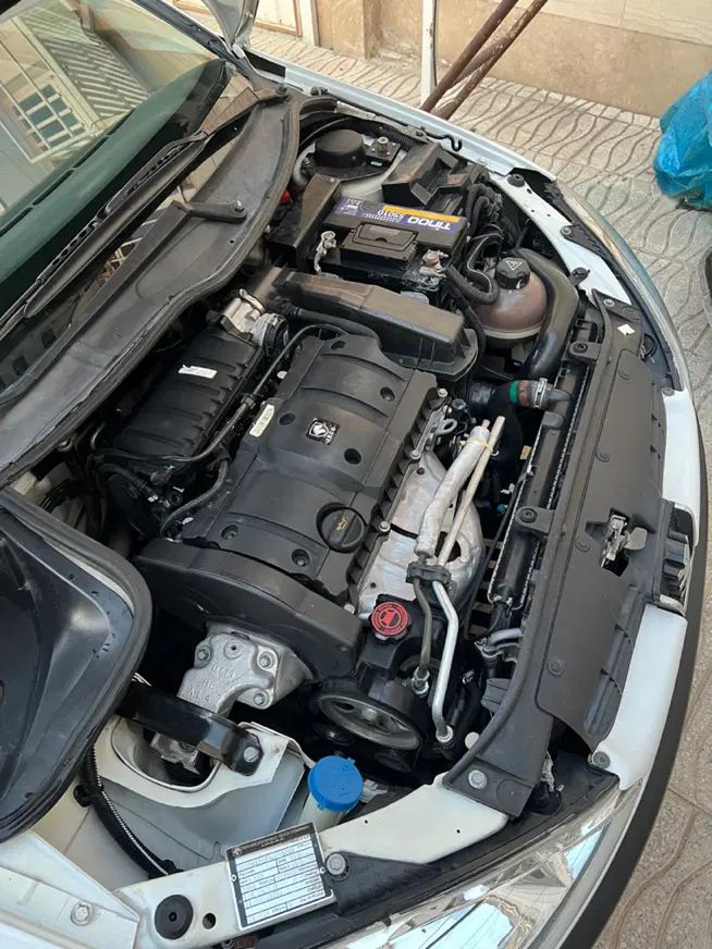 پژو ۲۰۶ صندوق دار v8 - 1395