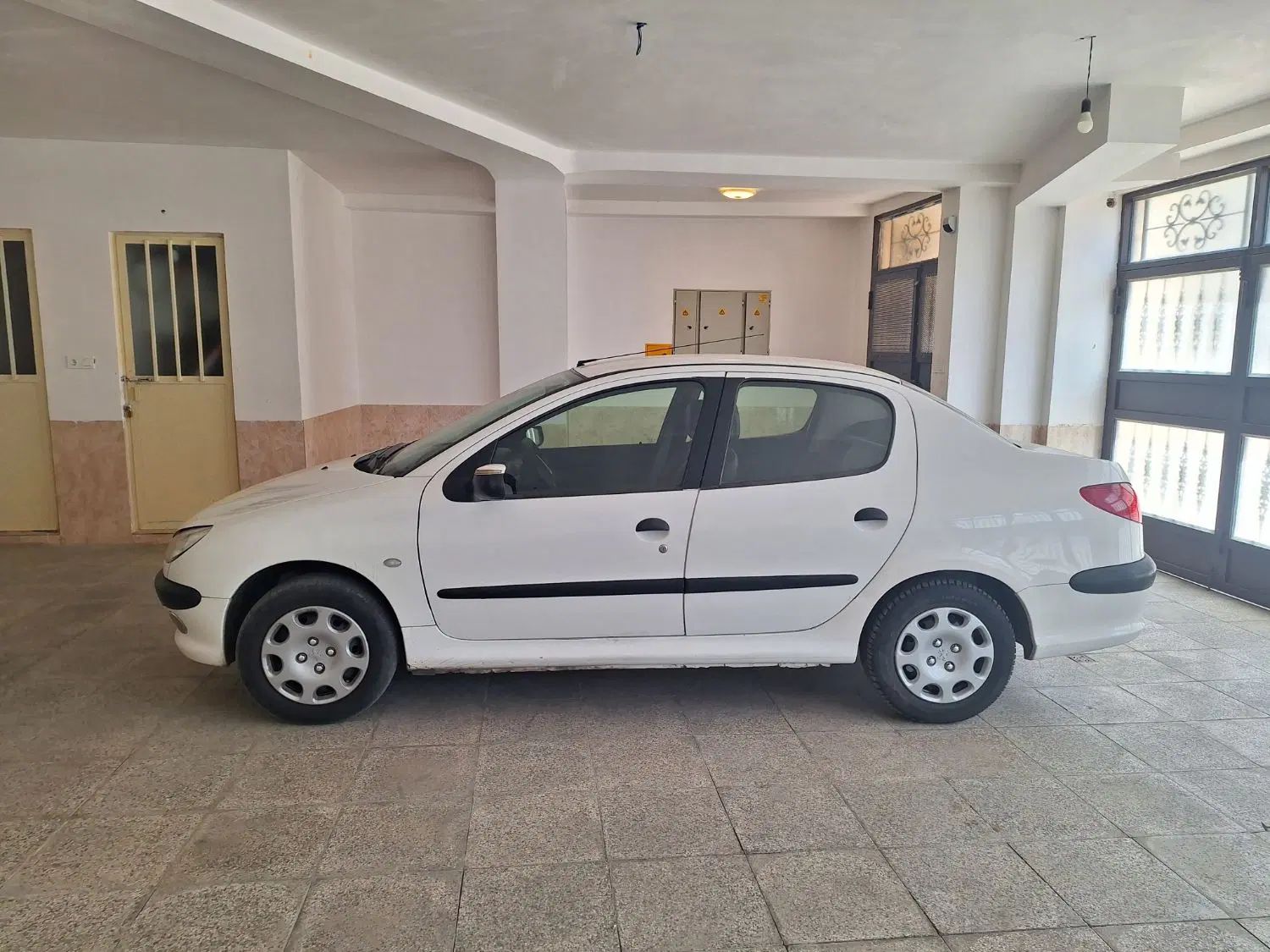 پژو ۲۰۶ صندوق دار v20 - 1390