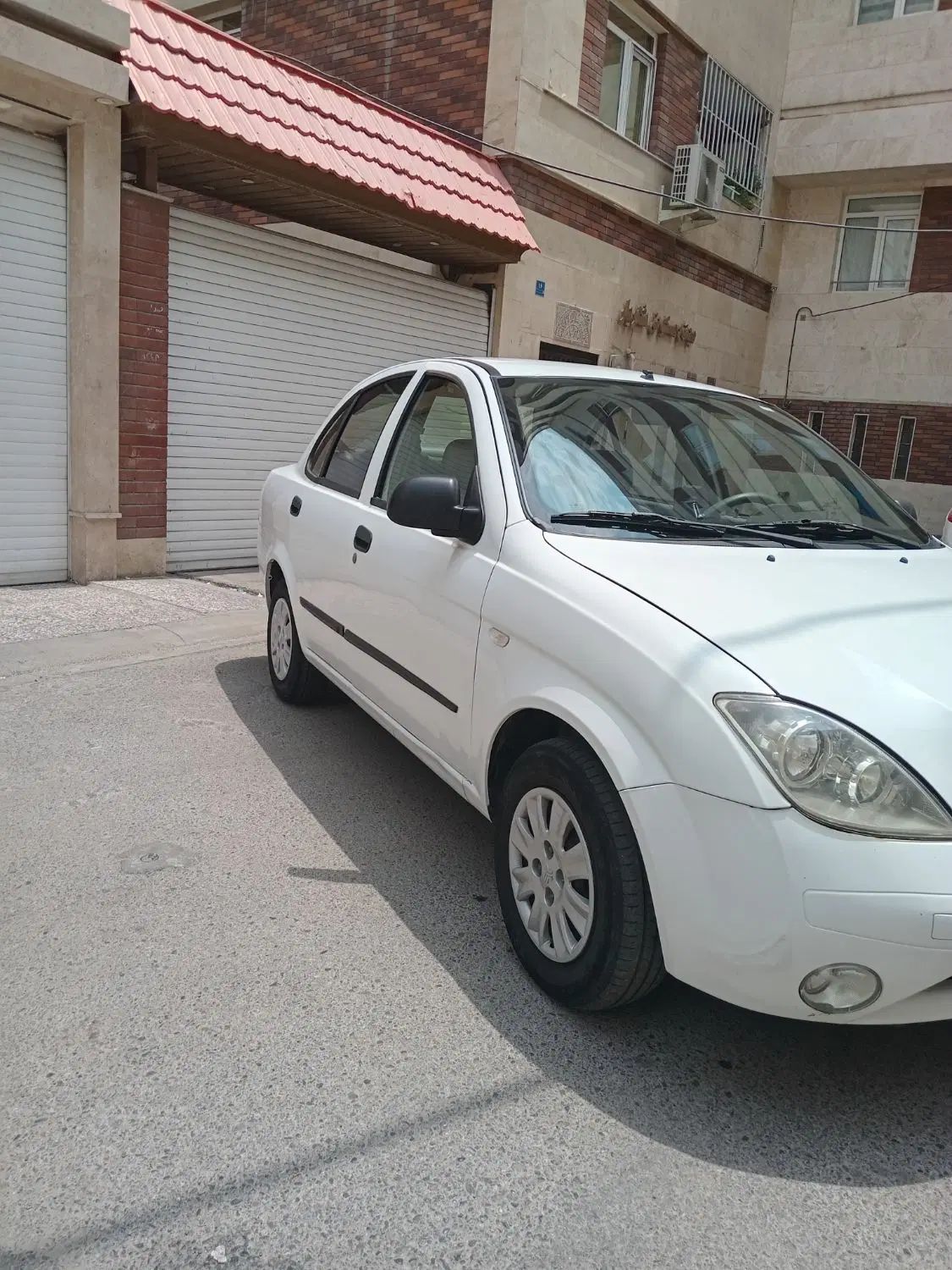 تیبا صندوق دار SX - 1398