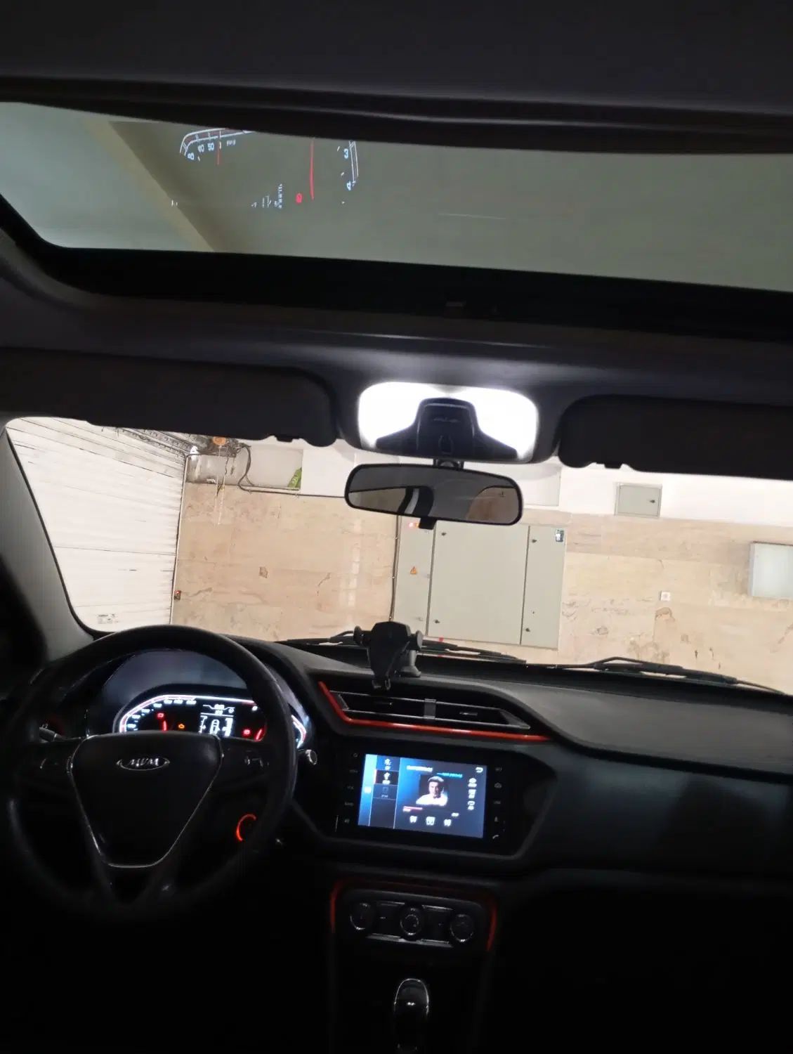 ام وی ام X22 اتوماتیک اسپرت لاکچری - 1400