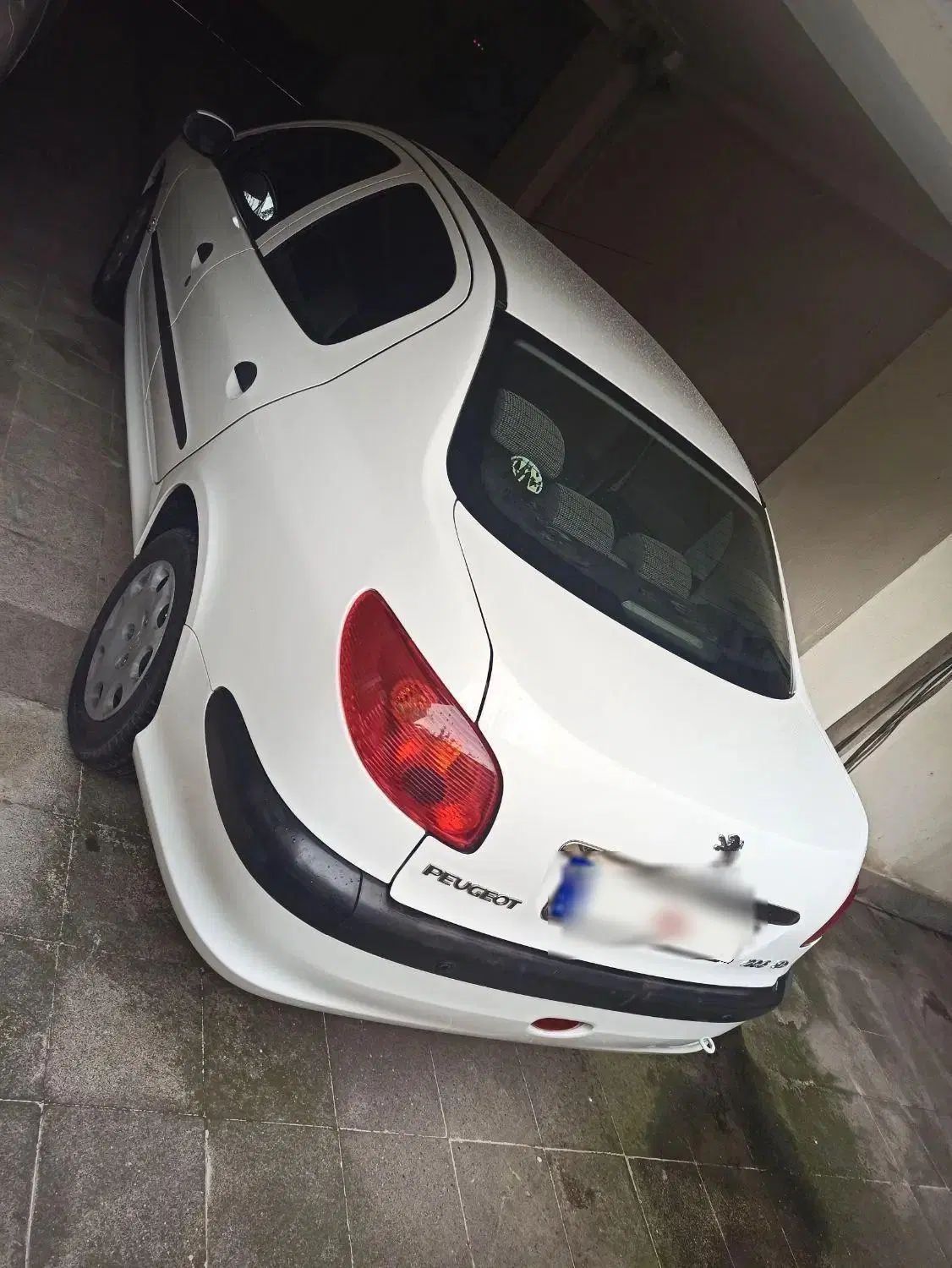 پژو ۲۰۶ صندوق دار v8 - 1398