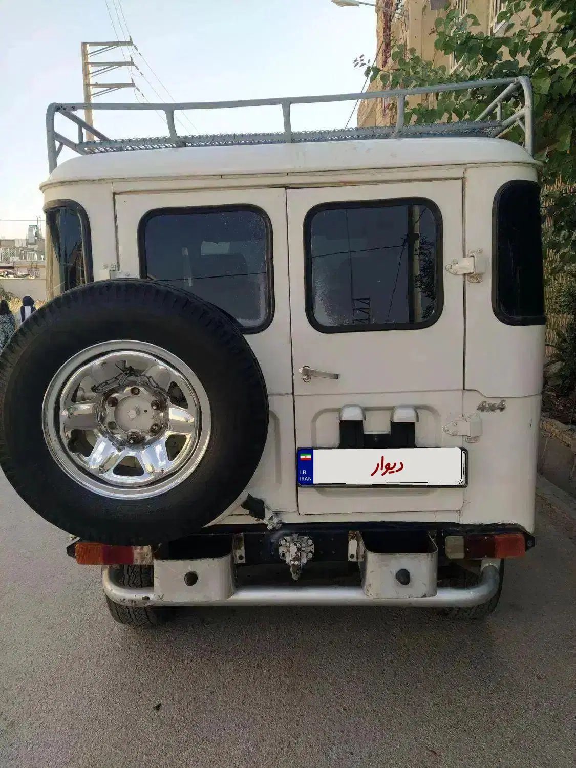تویوتا کمری XLE - 1402