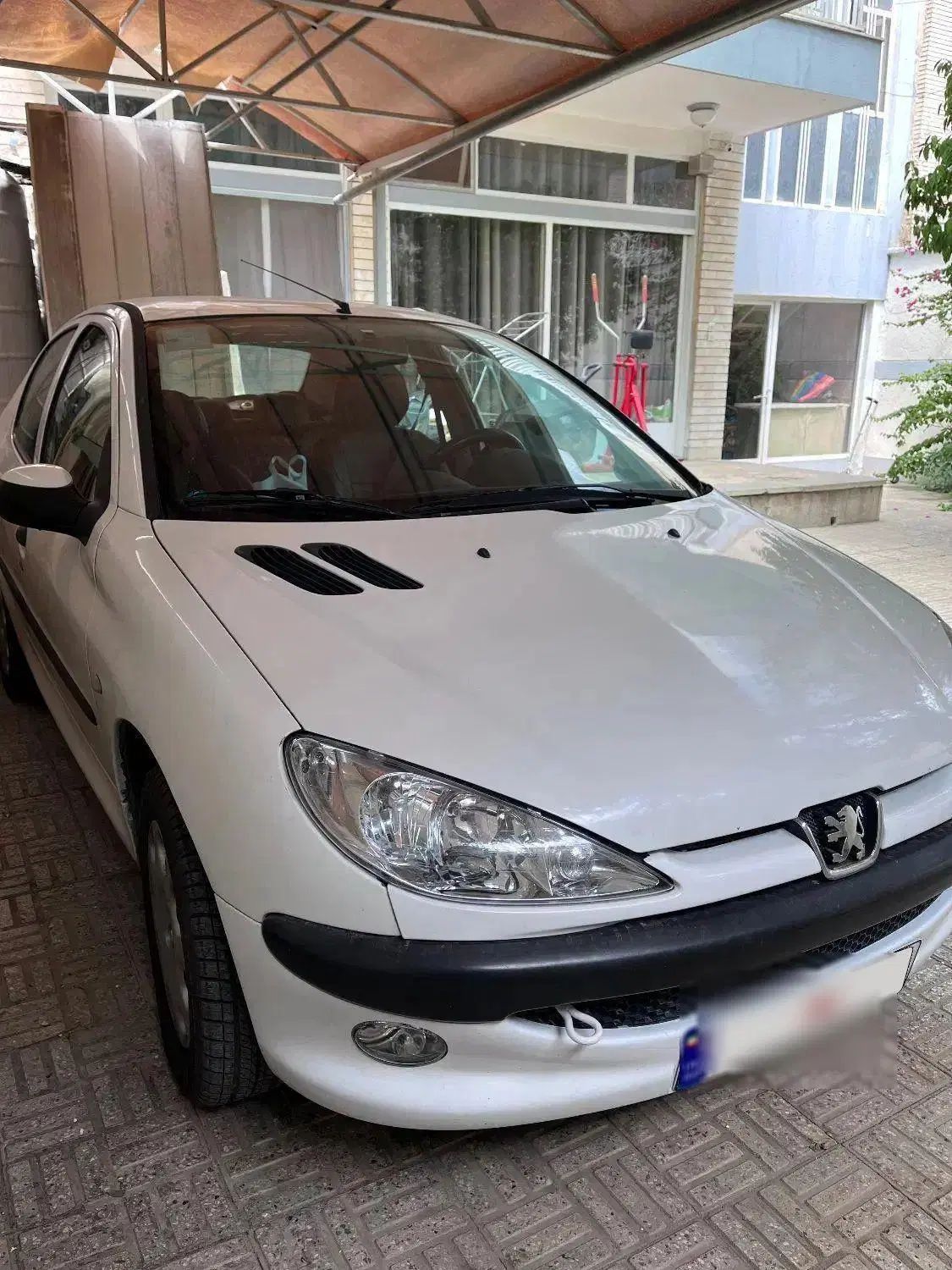 پژو ۲۰۶ صندوق دار v8 - 1395