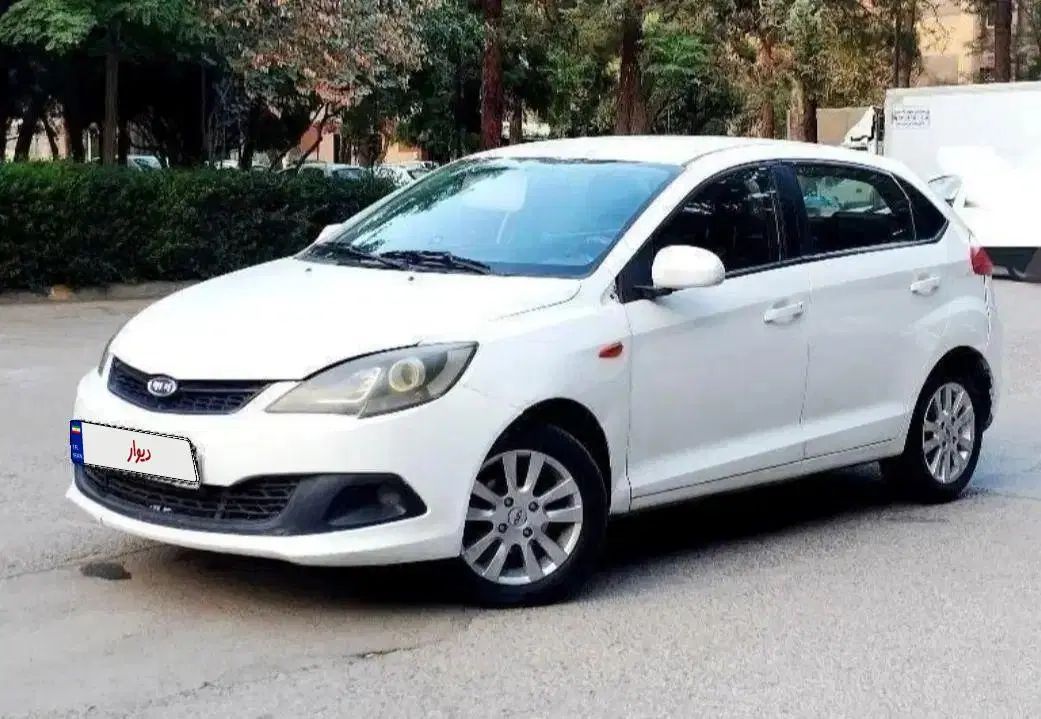ام وی ام 315 هاچ بک ساده دنده ای - 1394