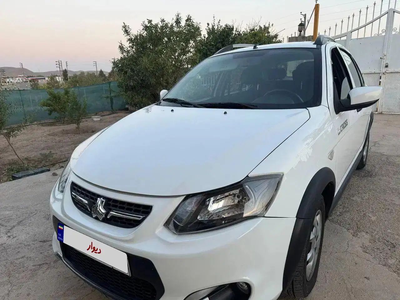 خودرو کوییک، معمولی آگهی ann_19858214