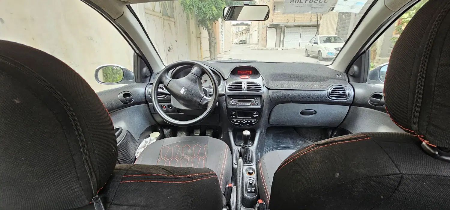 پژو ۲۰۶ صندوق دار v8 - 1397