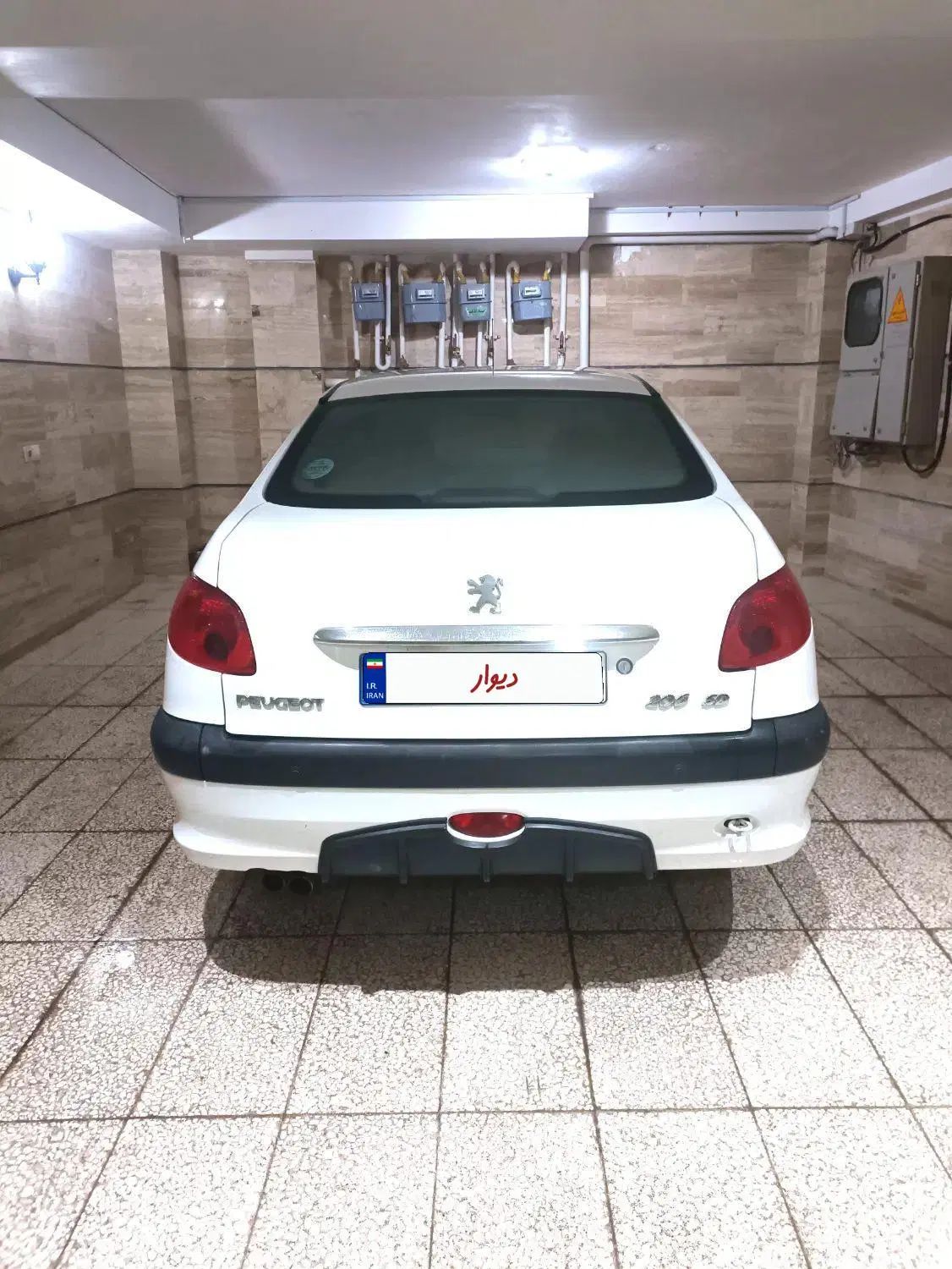 پژو ۲۰۶ صندوق دار v8 - 1397