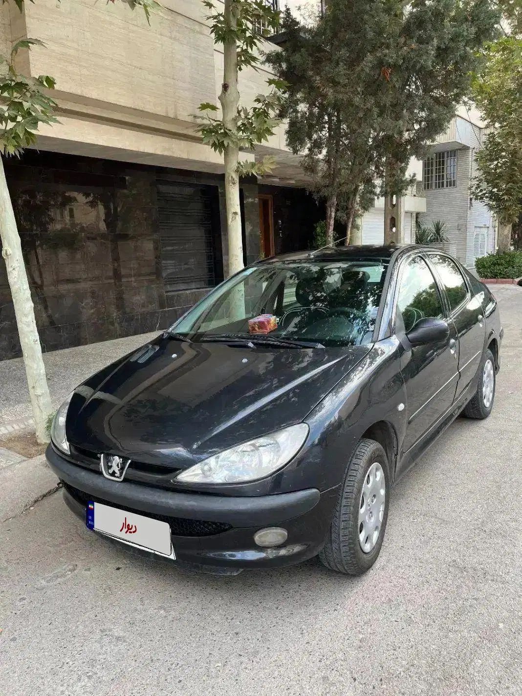 پژو ۲۰۶ صندوق دار v8 - 1392