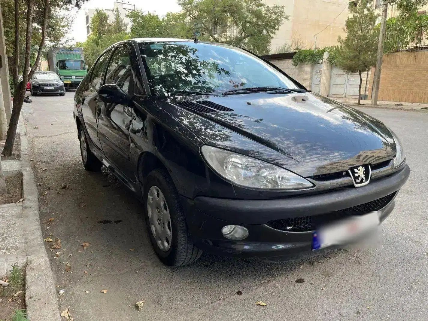 پژو ۲۰۶ صندوق دار v8 - 1392