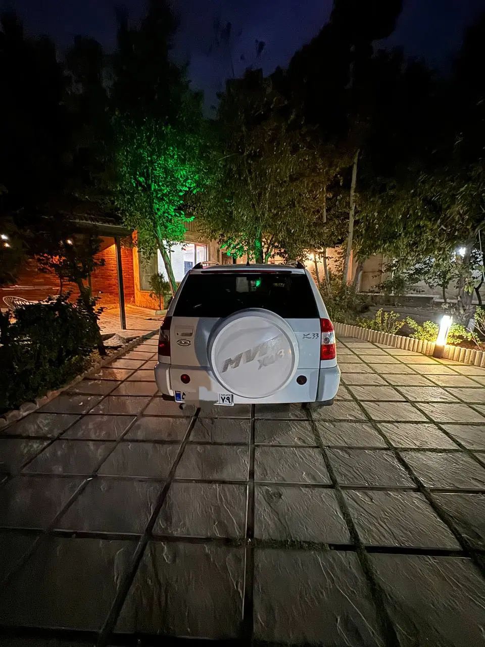 ام وی ام X33 دنده‌ای ساده - 1392