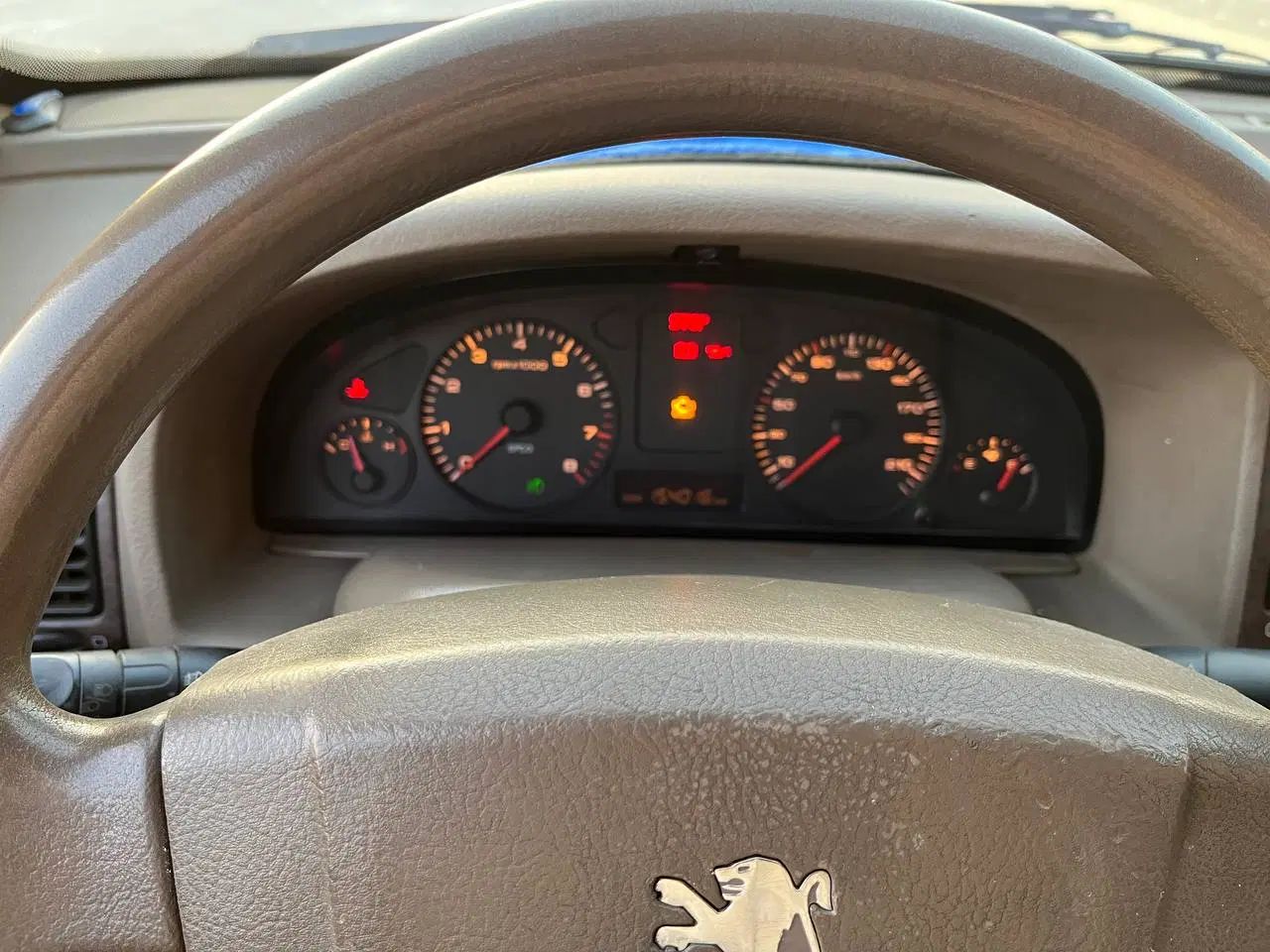 پژو پارس سال - 1392