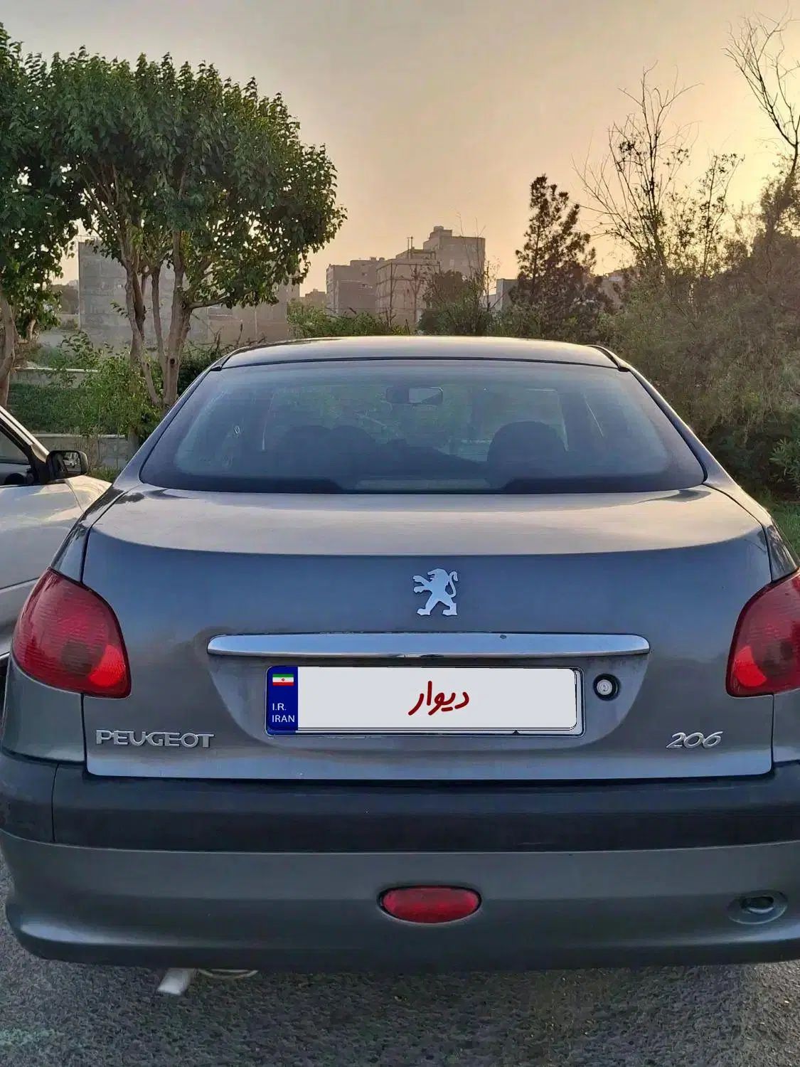 پژو ۲۰۶ صندوق دار v1 - 1389